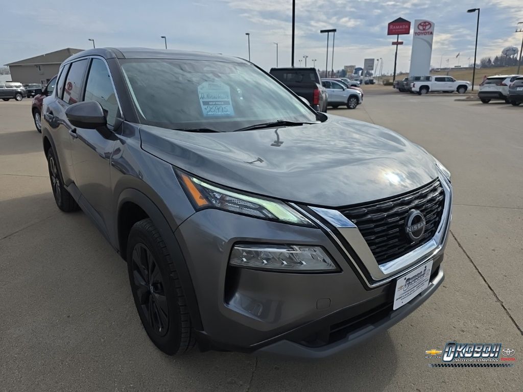 View vehicle photo 7