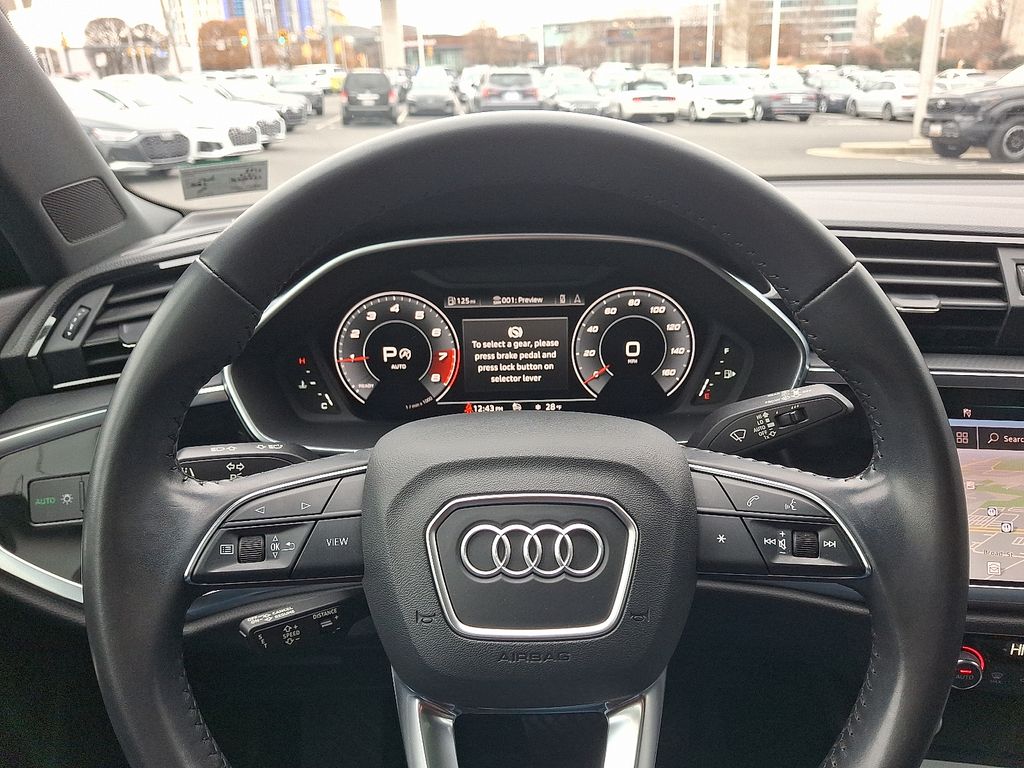 Thumbnail: 2020 Audi Q3 - 20