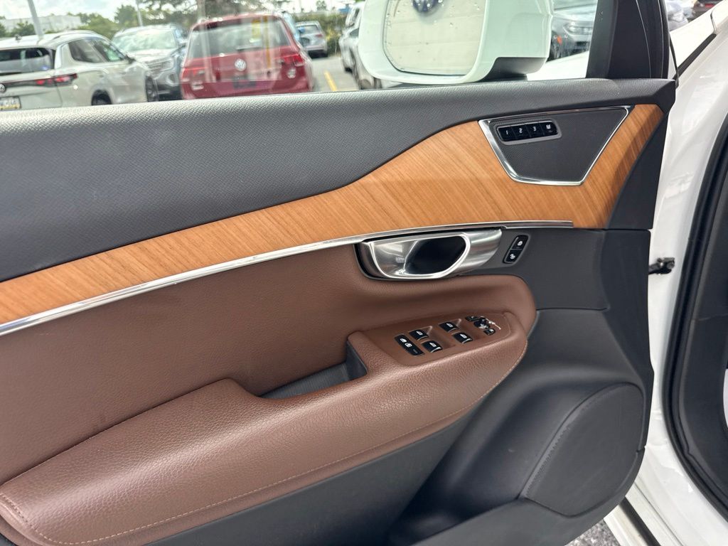 2021 Volvo XC90 T6 Momentum White at Subaru and VW of Moon Township