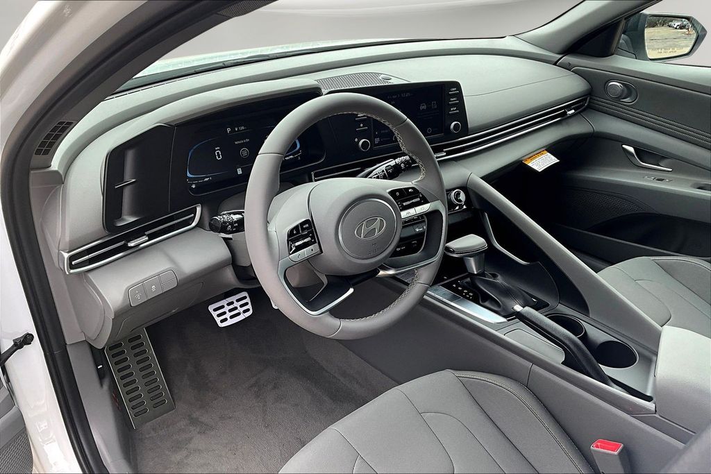 New 2026 White Hyundai SEL Sport image 7