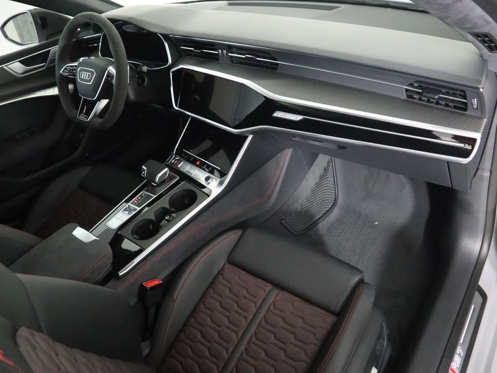 Thumbnail: 2026 Audi RS 7 - 19