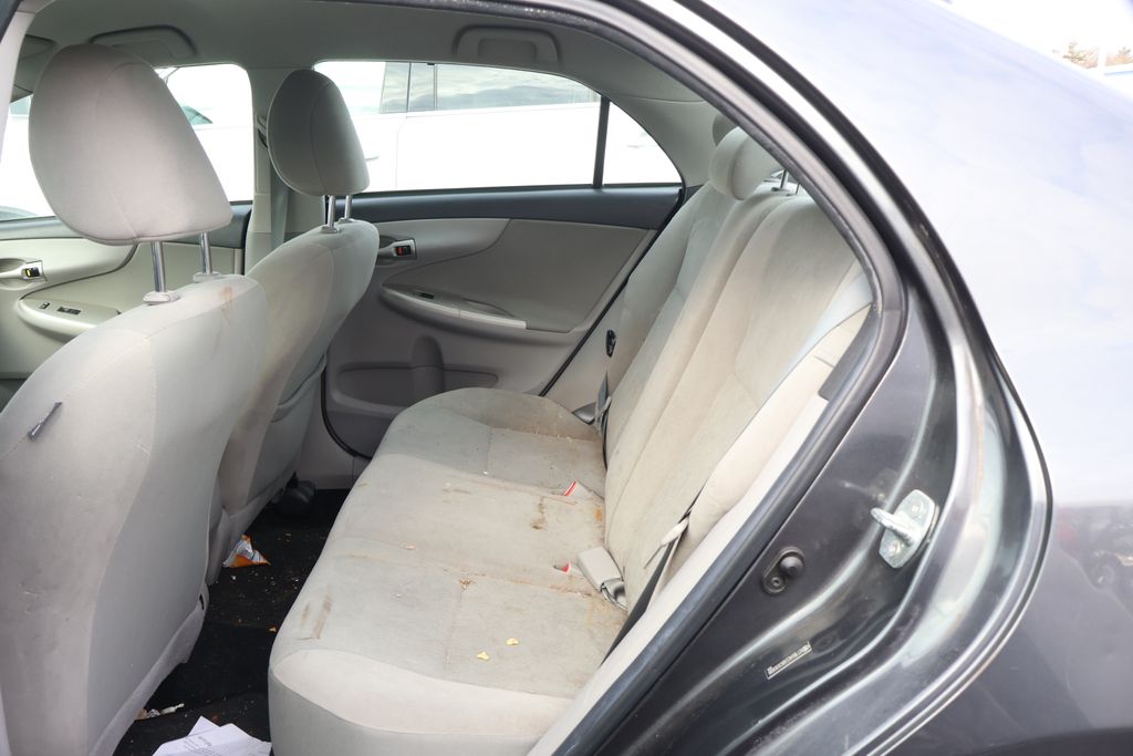 Thumbnail: 2011 Toyota Corolla - 28