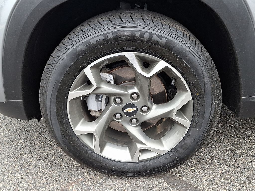 used 2025 Chevrolet Trax car, priced at $22,343