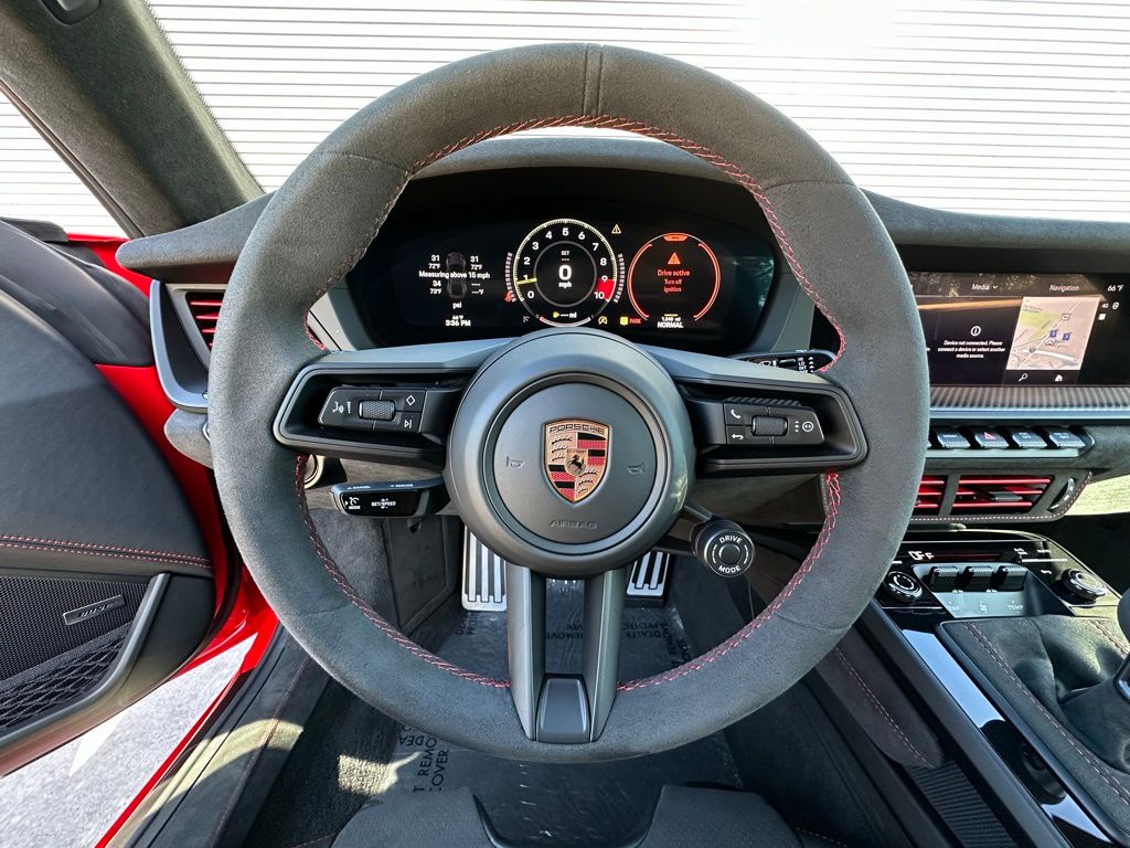 Thumbnail: 2026 Porsche 911 - 16