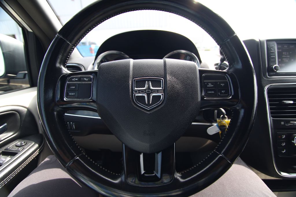 Used 2019 Dodge Grand Caravan Van