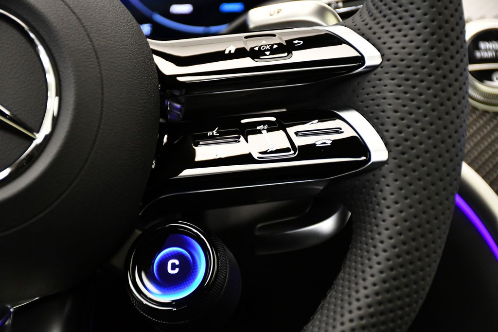 Thumbnail: 2026 Mercedes-Benz GLC - 25