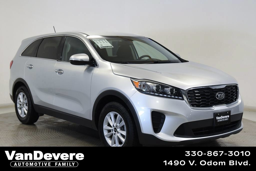 Sparkling Silver 2019 Kia Sorento SUV / Crossover Front-Wheel Drive 6-Speed Automatic
