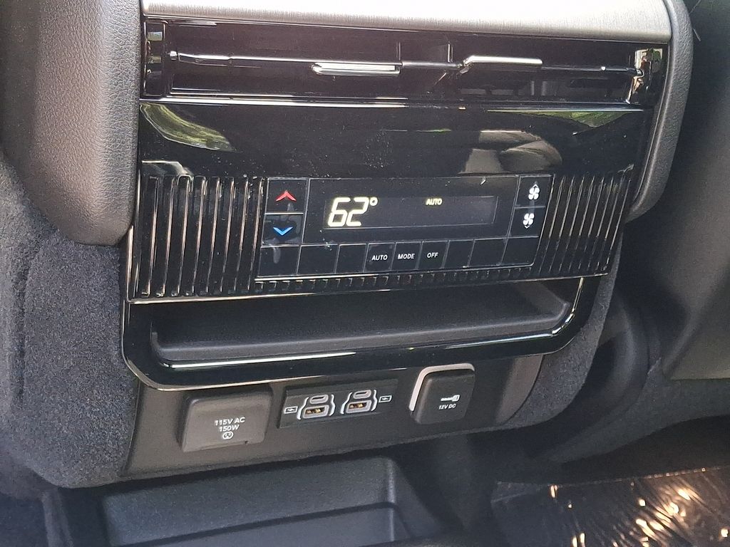 New 2026 Jeep Grand Wagoneer SUV