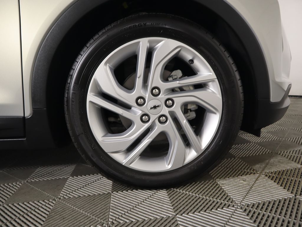 Thumbnail: 2023 Chevrolet Bolt EV - 32