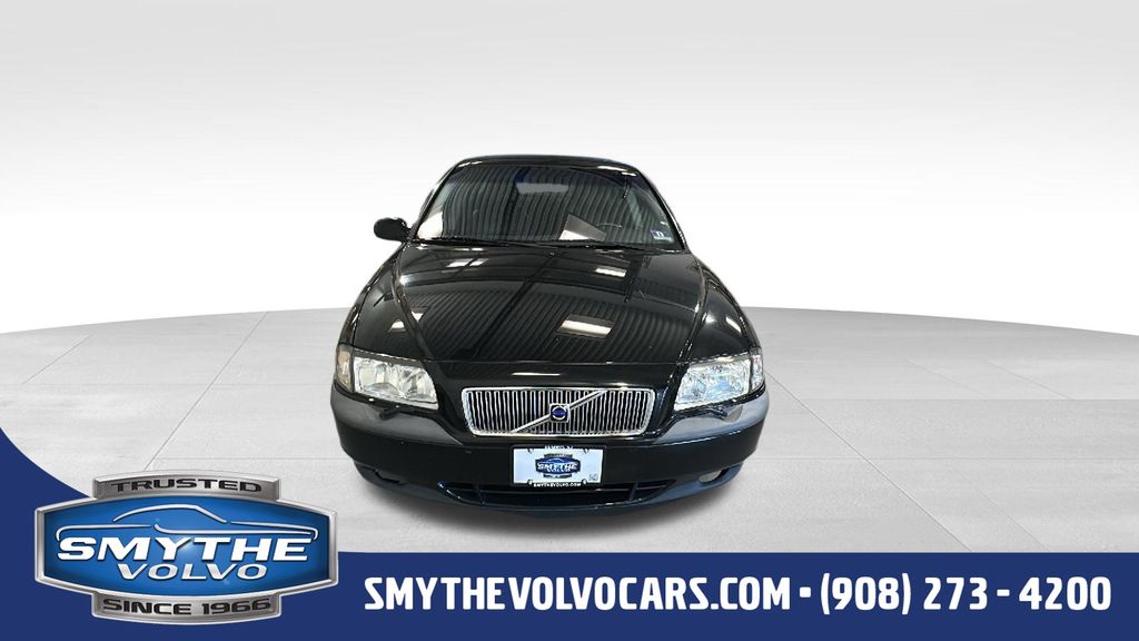Black 2000 Volvo S80 Sedan Front-Wheel Drive 4-Speed Automatic