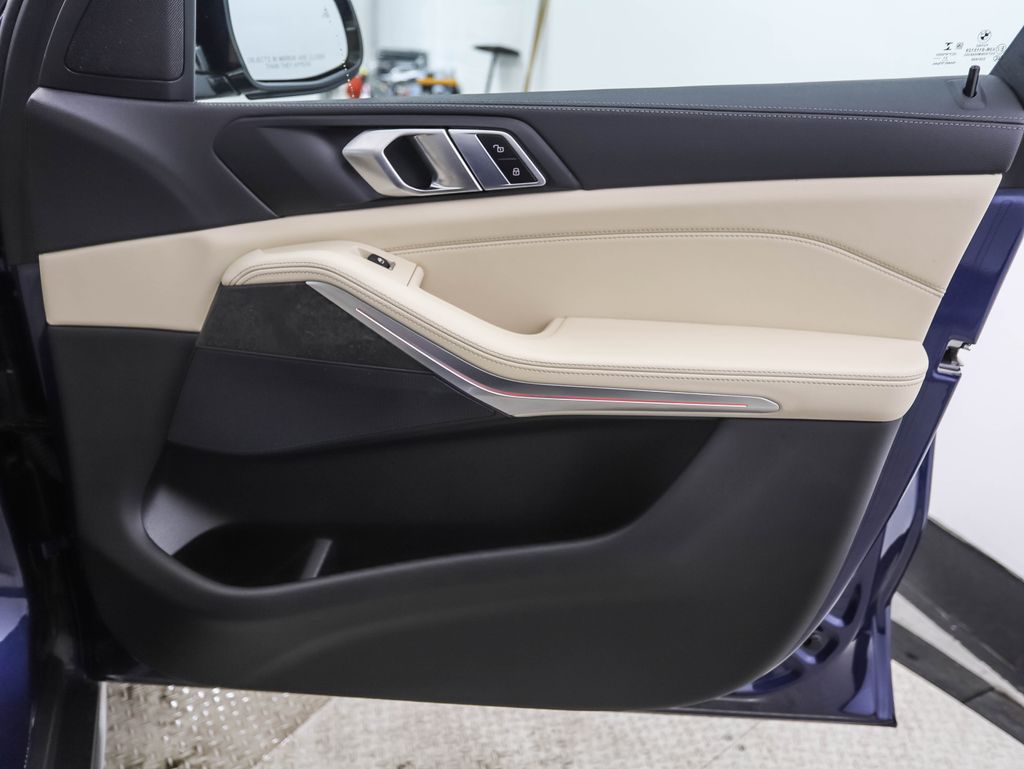 Thumbnail: 2022 BMW X5 - 29