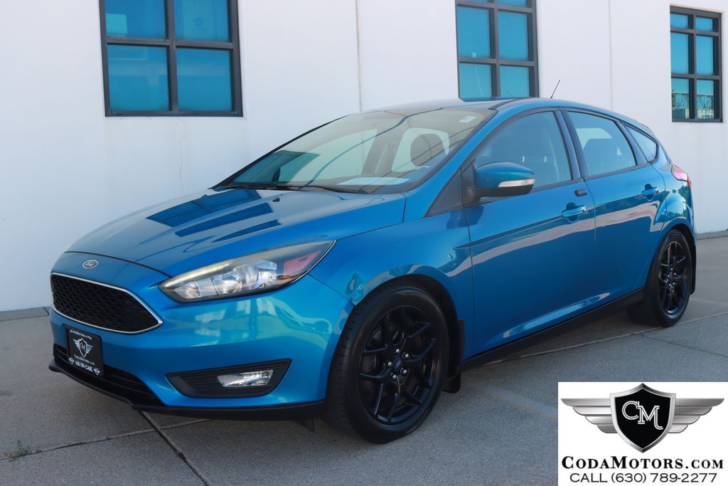 2015 Ford Focus 5 Door Hatch SE's photo
