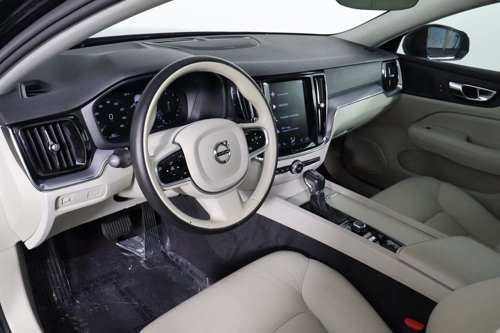 Thumbnail: 2020 Volvo S60 - 7