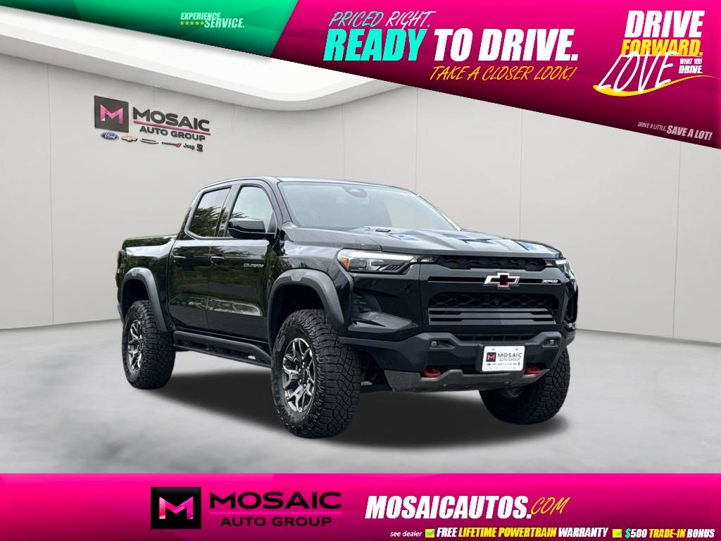 Black 2025 Chevrolet Colorado Pickup Truck Four-Wheel Drive 8-Speed Automatic