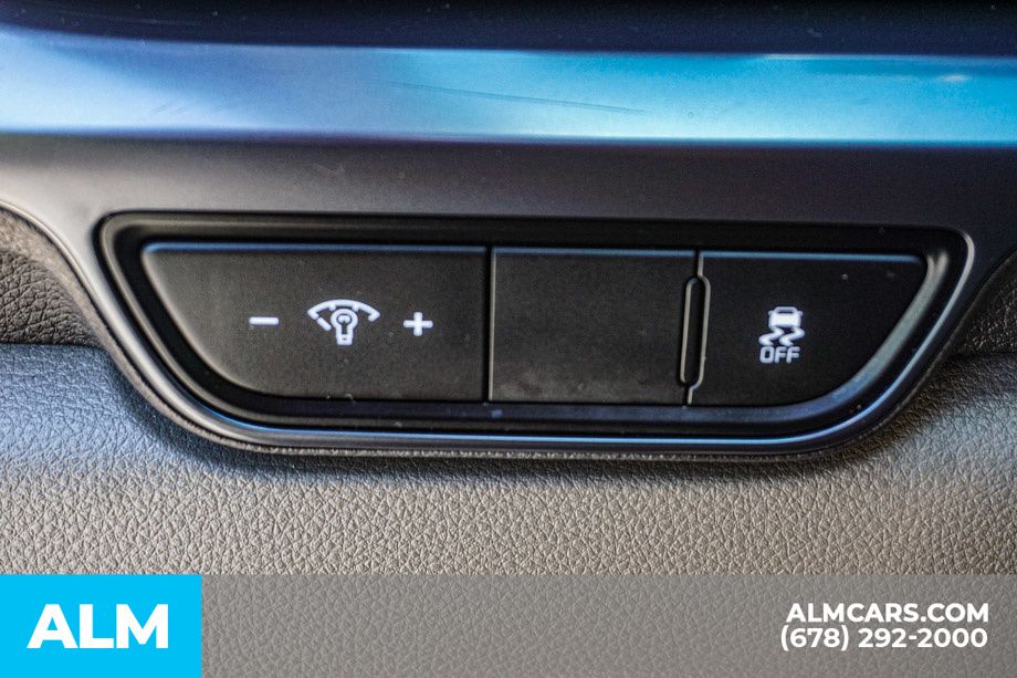 Used 2025 Black Kia LXS image 59