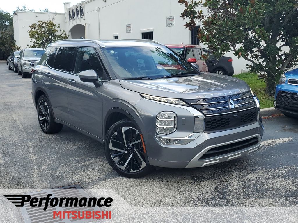 Gray 2022 Mitsubishi Outlander SUV / Crossover All-Wheel Drive Continuously Variable Transmission