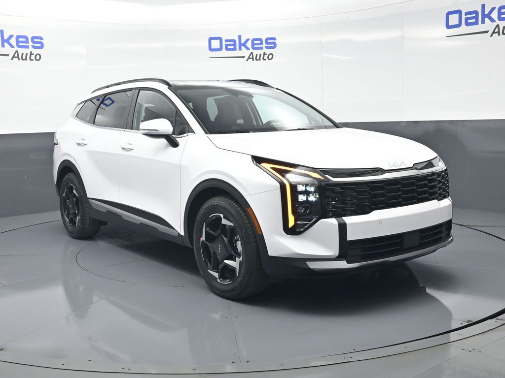 Glacial White Pearl 2026 Kia Sportage SUV / Crossover Front-Wheel Drive 8-Speed Automatic