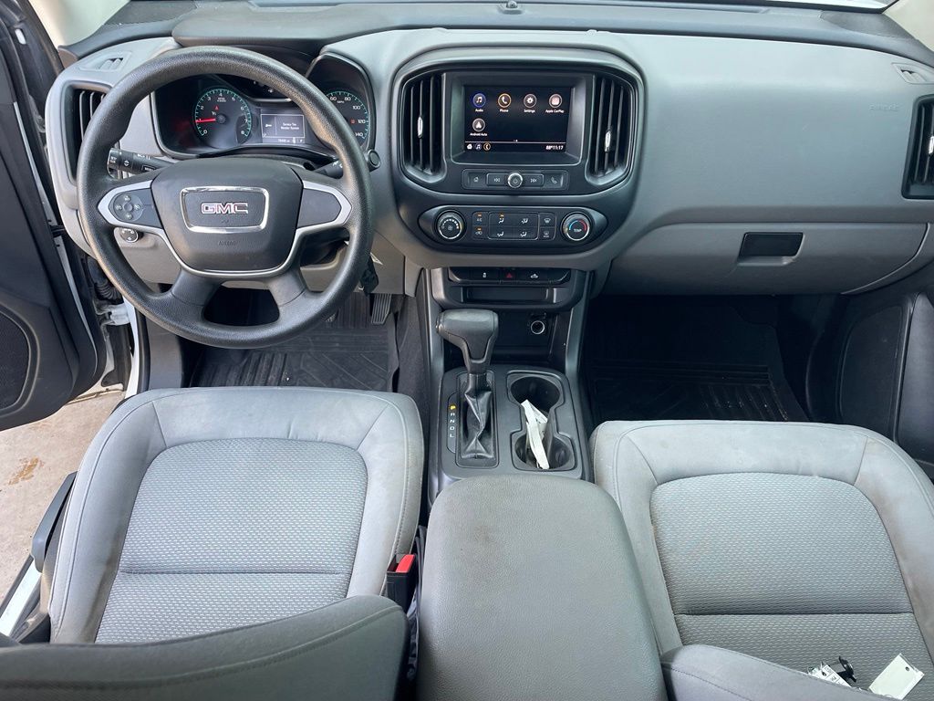 Used 2020 White GMC Base image 11
