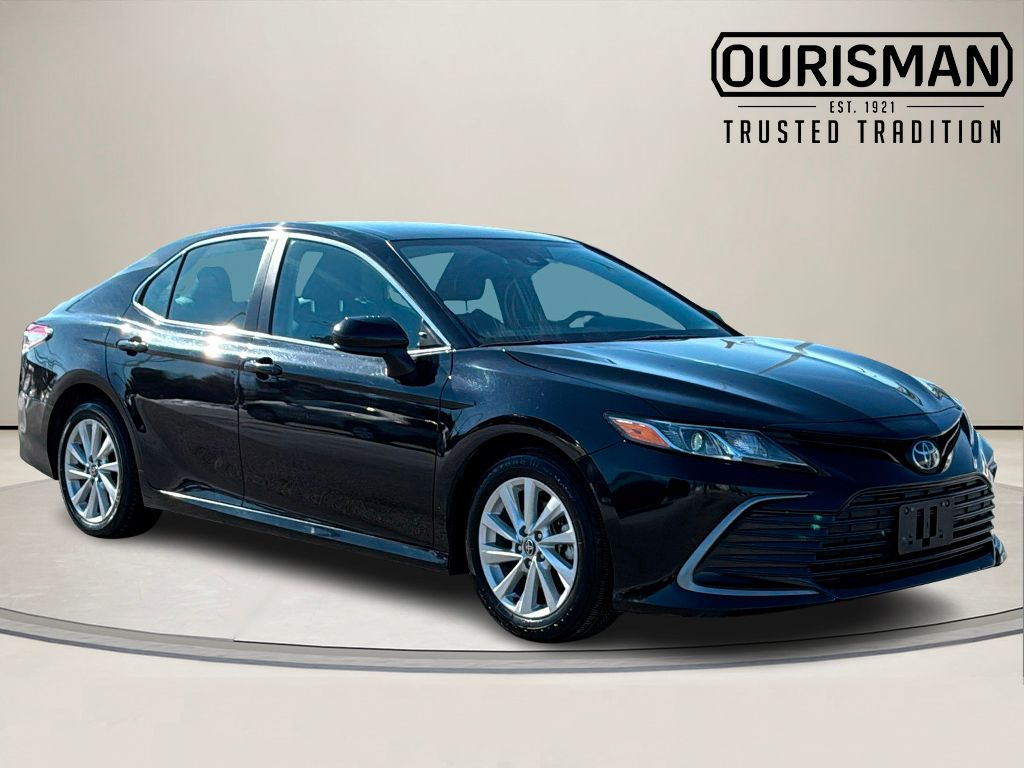 2024 Toyota Camry LE FWD