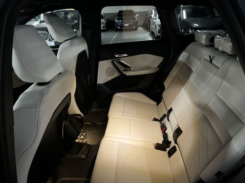 Thumbnail: 2026 BMW X1 - 23