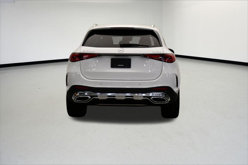 Thumbnail: 2025 Mercedes-Benz GLC - 4