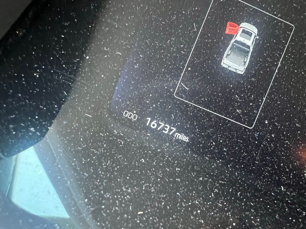 Thumbnail: 2023 Toyota Tundra - 11