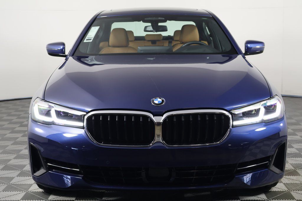 Thumbnail: 2023 BMW 5 Series - 2