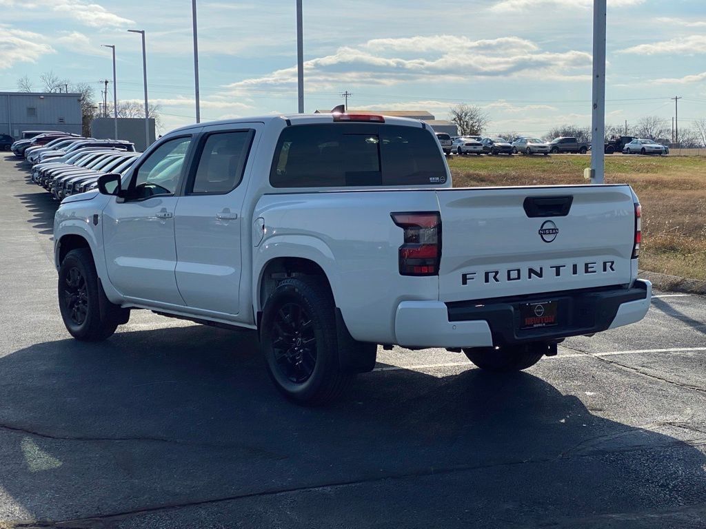 View vehicle photo 6