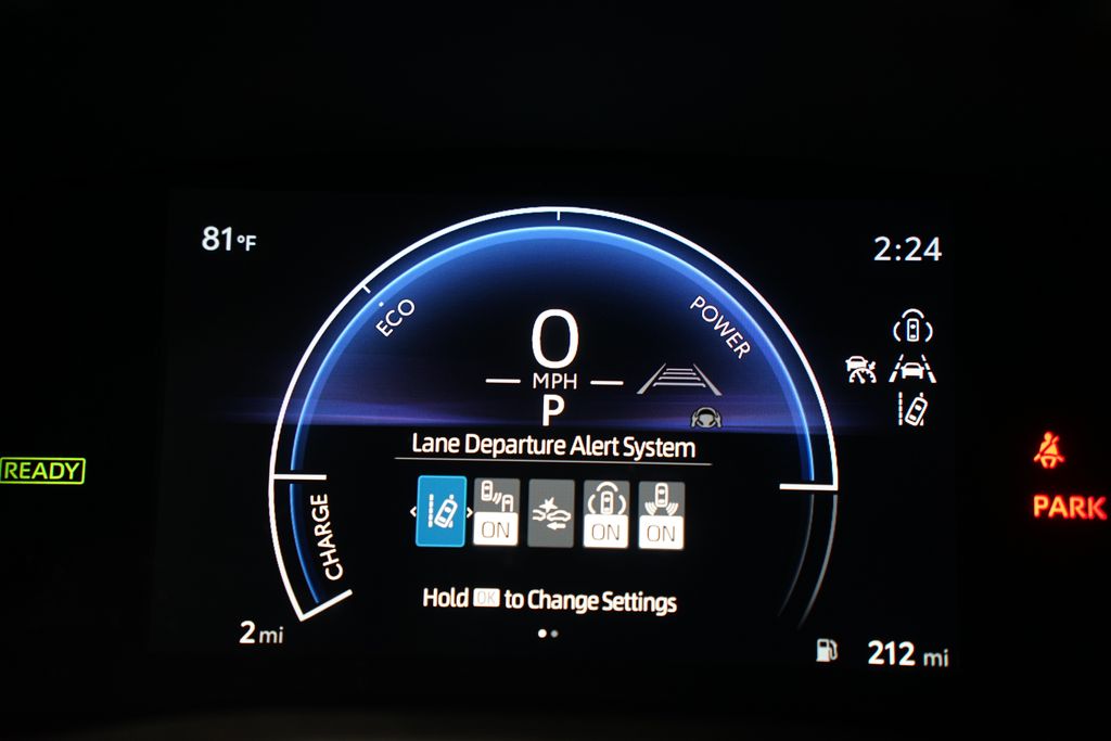 2025 Toyota Camry SE 17