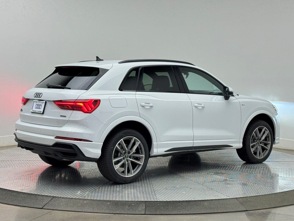 2025 Audi Q3  12