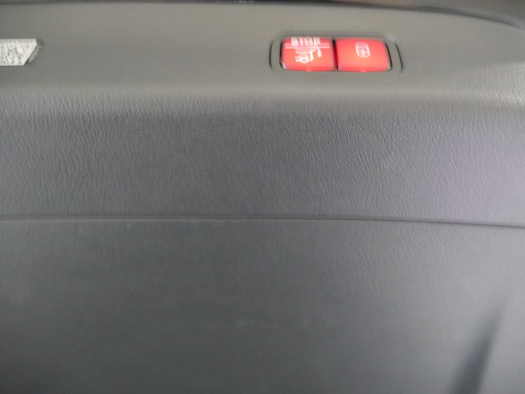 Thumbnail: 2023 Mercedes-Benz GLC - 25