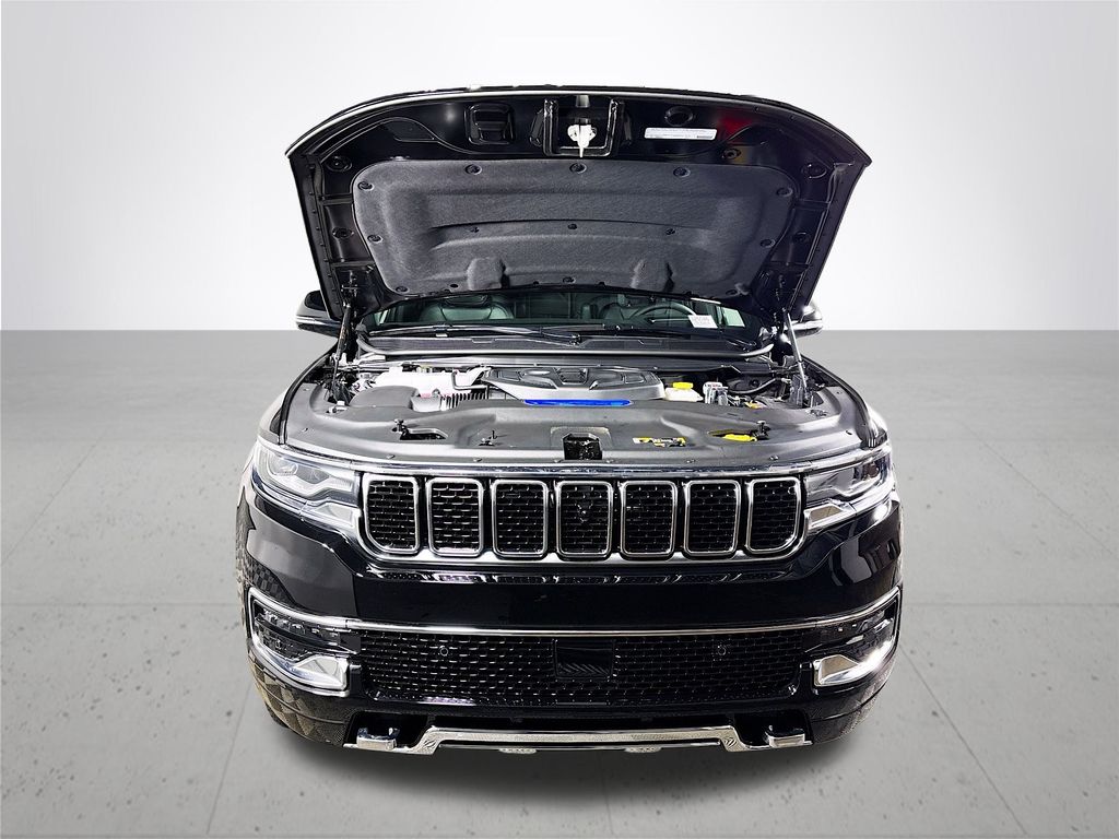 2025 Jeep Wagoneer L Series III