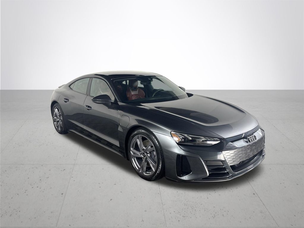 2024 Audi e-tron GT Premium Plus