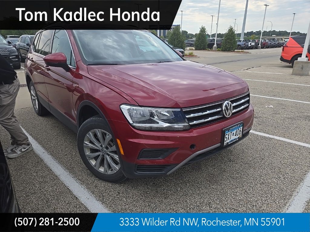 Cardinal Red Metallic 2019 Volkswagen Tiguan SUV / Crossover All-Wheel Drive 8-Speed Automatic