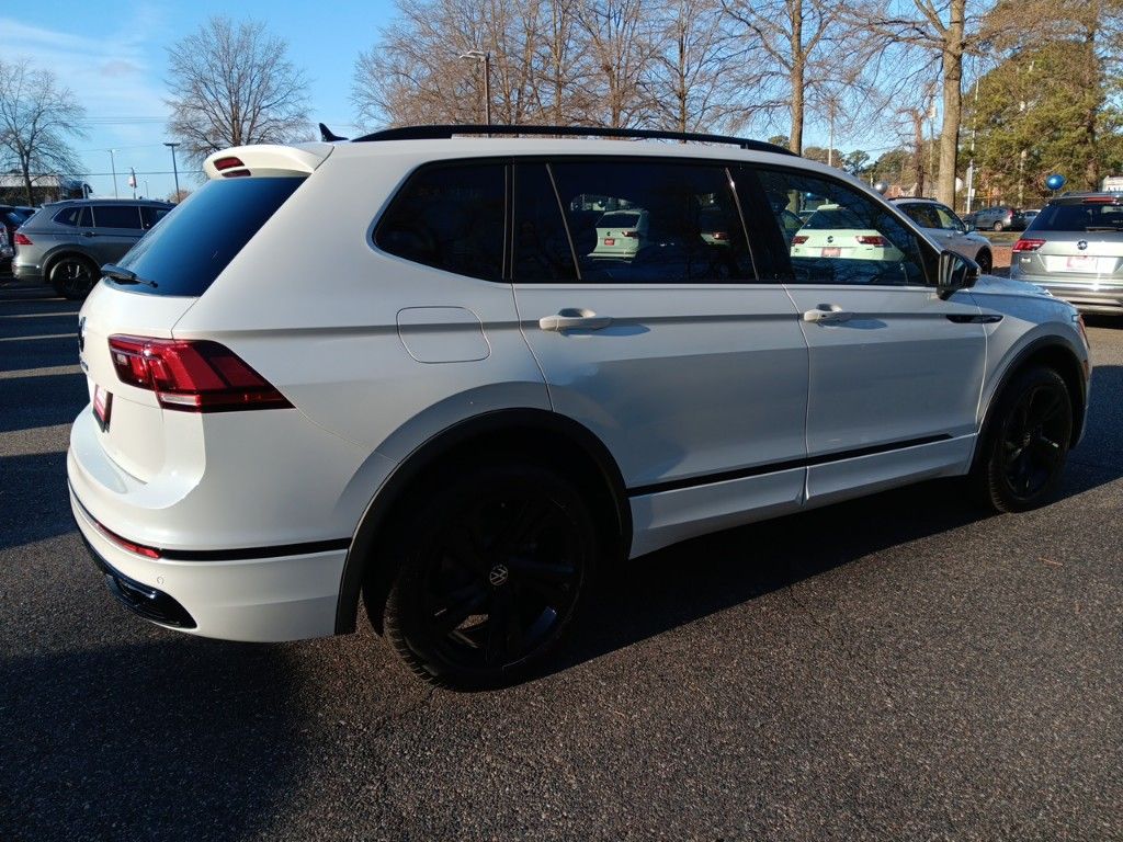 2024 Volkswagen Tiguan 2.0T SE R-Line Black 5