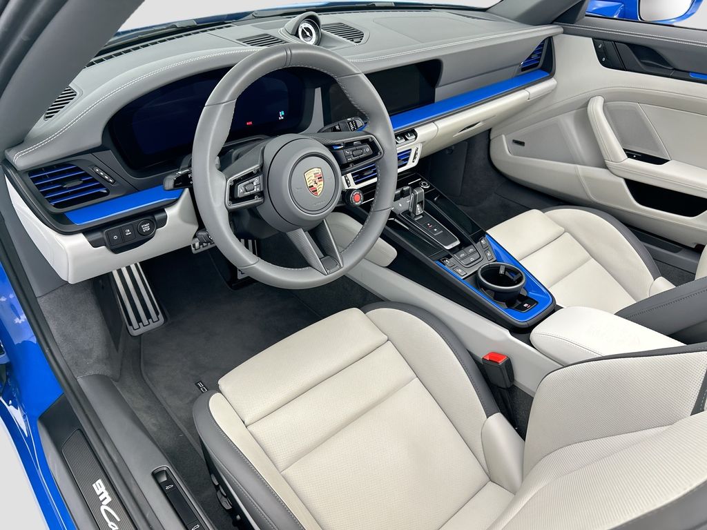 Thumbnail: 2026 Porsche 911 - 17