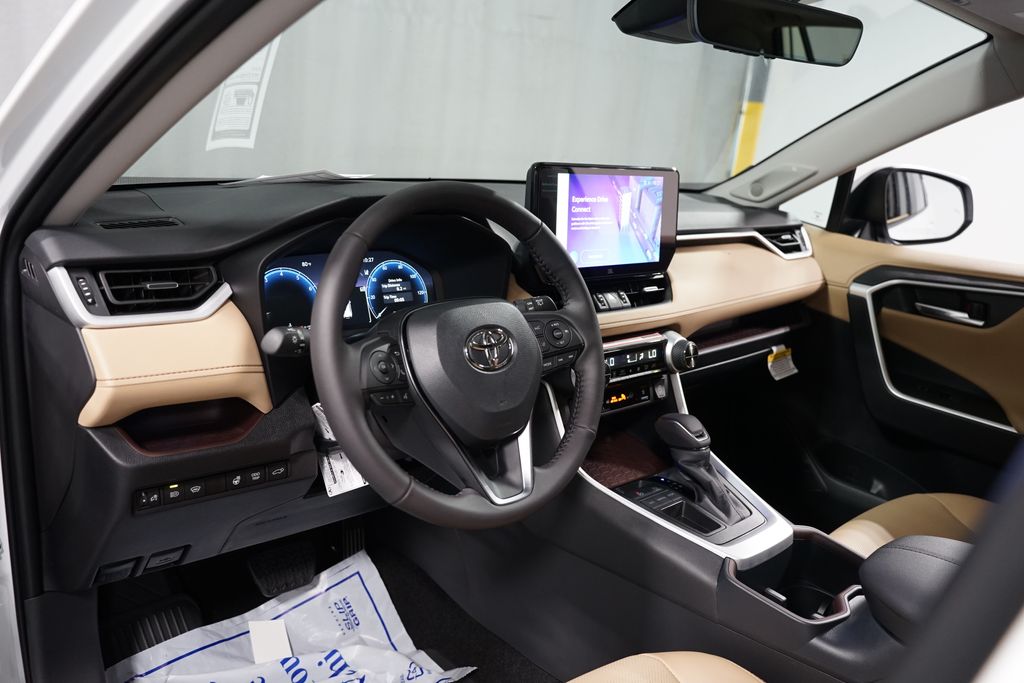 Thumbnail: 2025 Toyota RAV4 - 11
