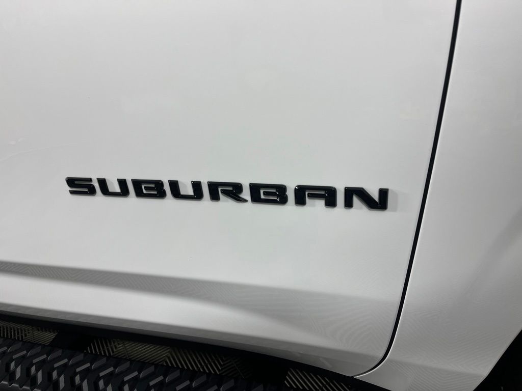 Thumbnail: 2026 Chevrolet Suburban - 8