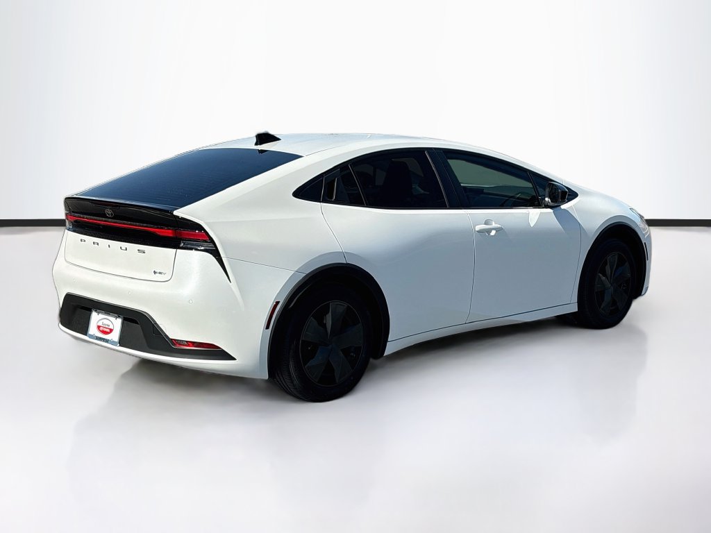 Thumbnail: 2027 Toyota Prius - 5