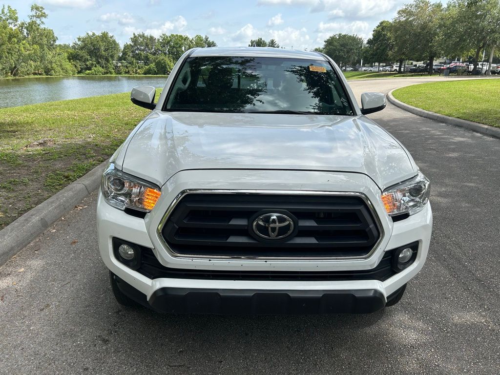 2022 Toyota Tacoma SR5 8
