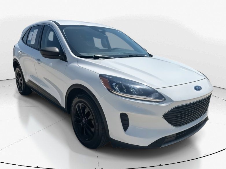 2022 Oxford White Ford Escape SE FWD SUV