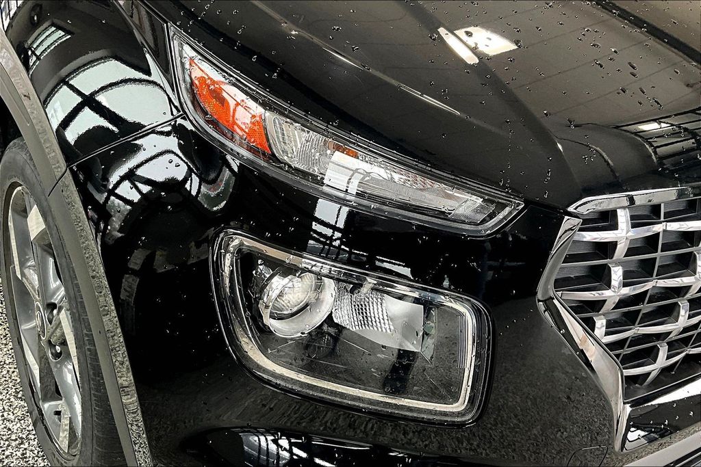 Used 2023 Black Hyundai SEL image 30