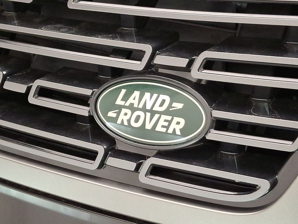 2025 Land Rover Range Rover Sport SE 19