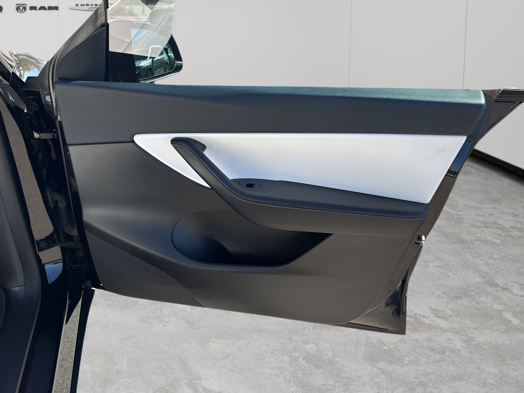 Used Car 2022 Tesla Model Y  Long Range For Sale Under $30,000 In Austin, Texas