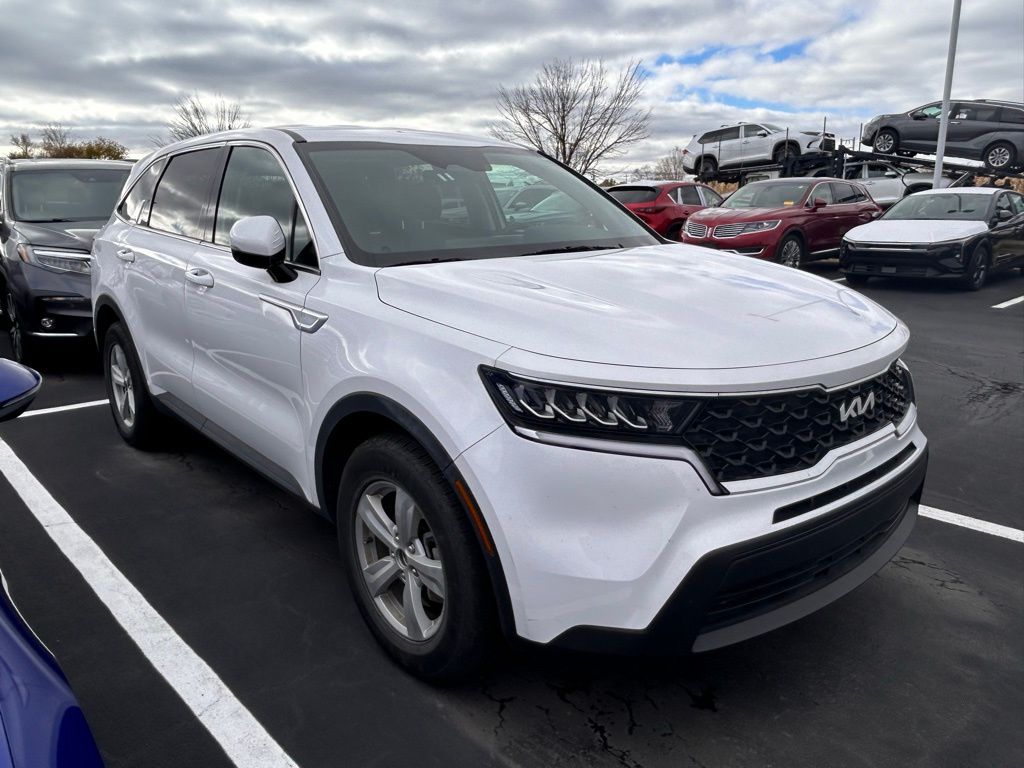 2023 Kia Sorento LX 2