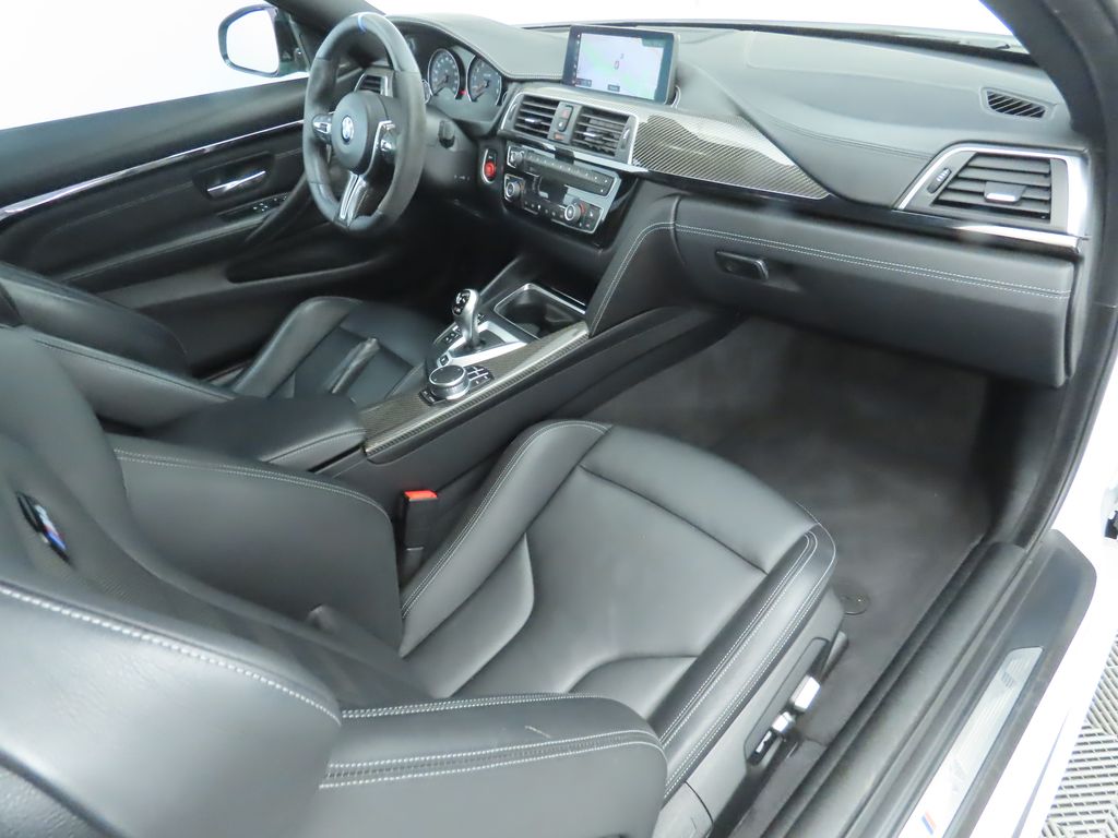 2019 BMW M4 Base 18