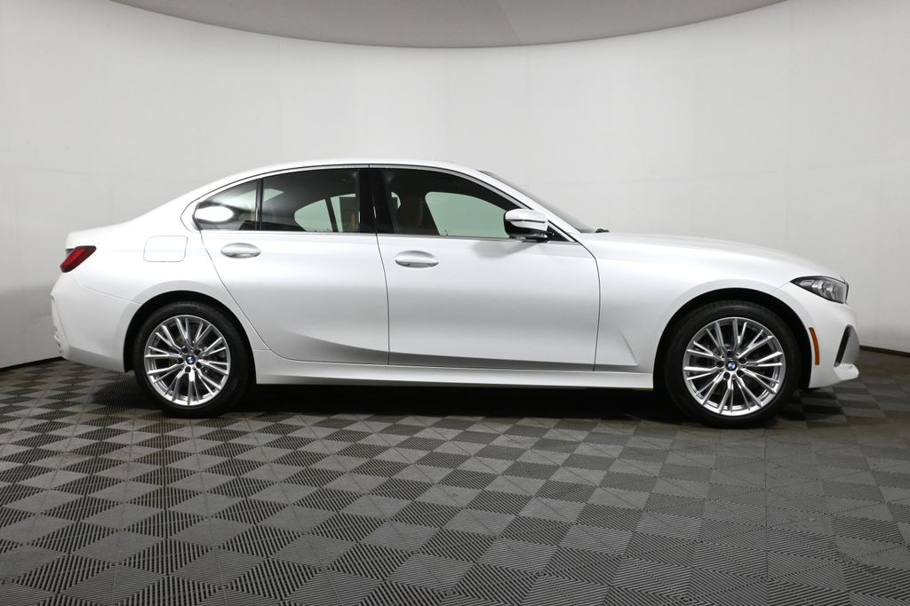 2024 BMW 3 Series 330i xDrive 8