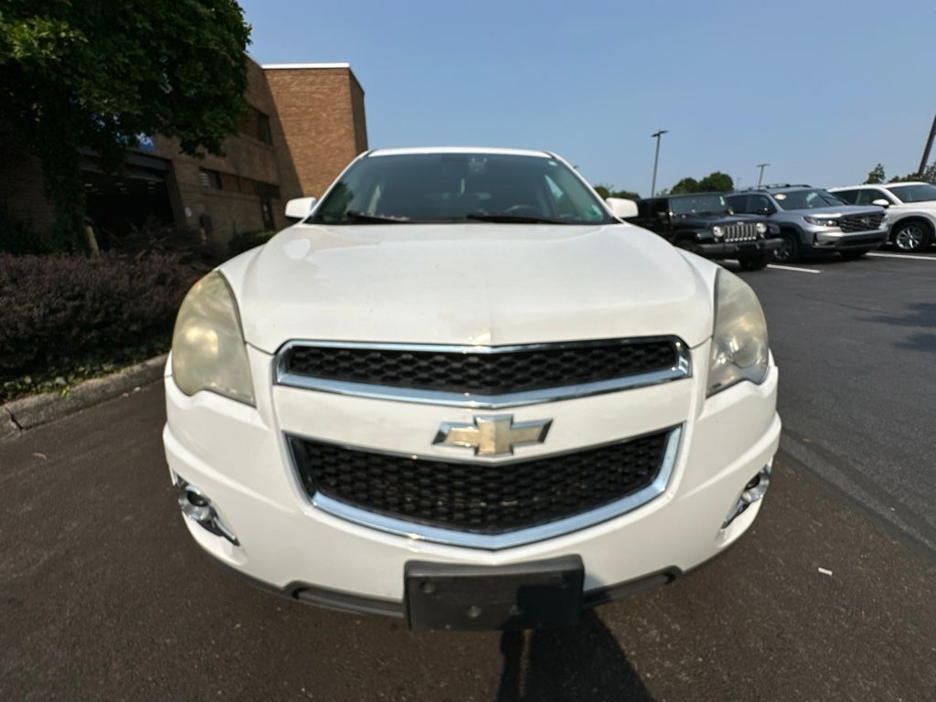 Used 2011 White Chevrolet LT image 3