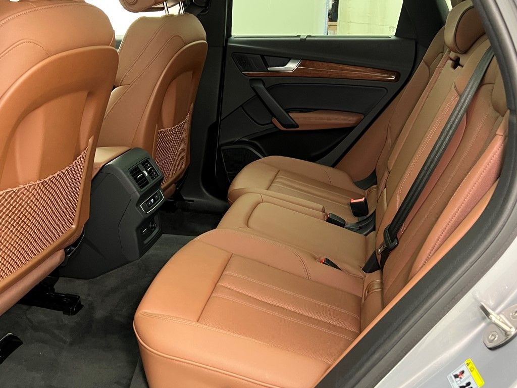 Thumbnail: 2023 Audi Q5 - 23