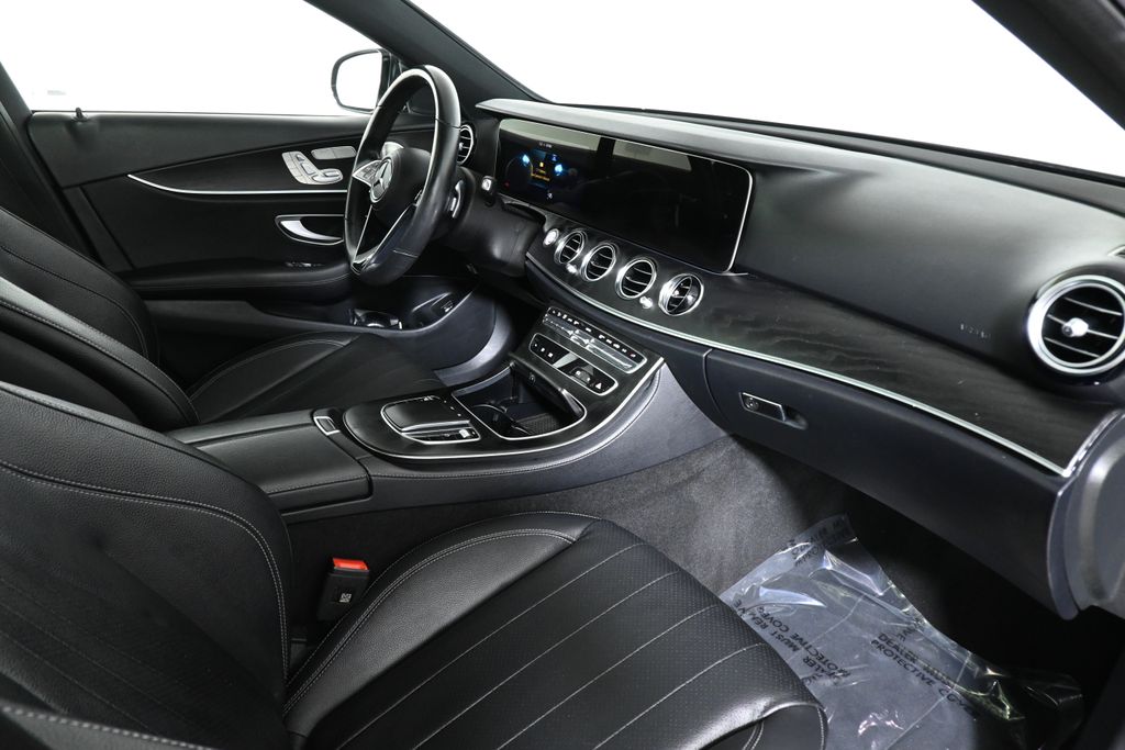 Thumbnail: 2023 Mercedes-Benz E-Class - 26